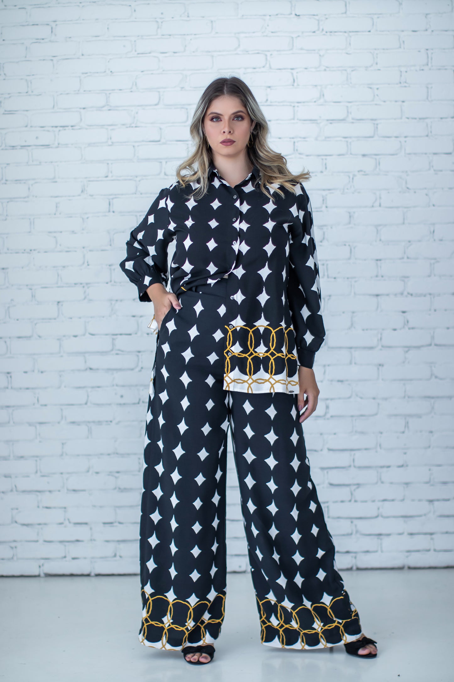 EDITH Vintage Print Flare Pants