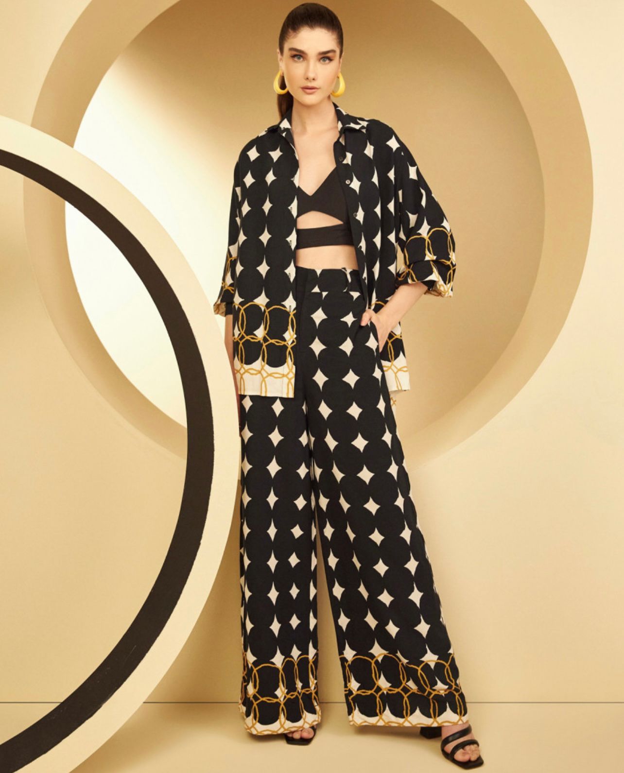 EDITH Vintage Print Flare Pants